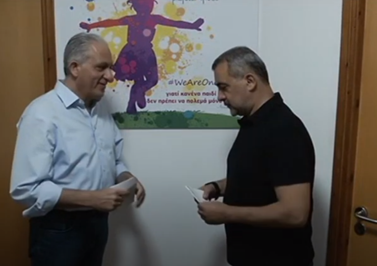 Αντί για διαφημιστικές εκλογικές πινακίδες, έκανε εισφορά στους «Μικρούς Ήρωες»