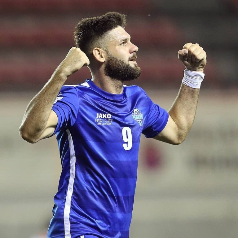 Γράφουν για Ομόνοια και Μίλαν Μάκαριτς