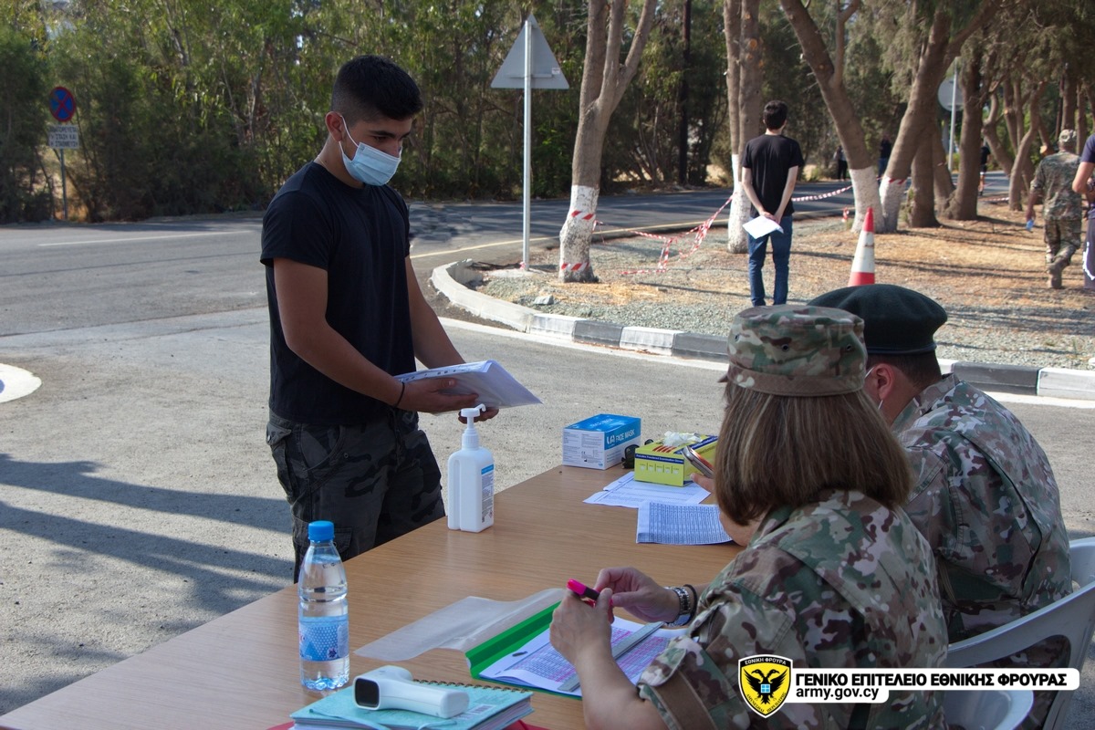 Bonus… τιμητική άδεια για όσους νεοσύλλεκτους εμβολιαστούν κατά της COVID-19