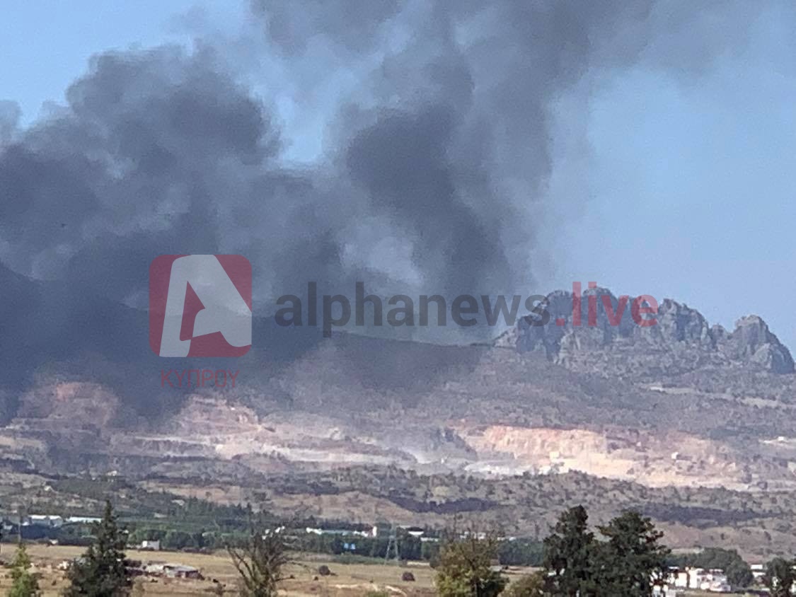 ΒΙΝΤΕΟ: Ξέσπασε πυρκαγιά στους πρόποδες του Πενταδακτύλου