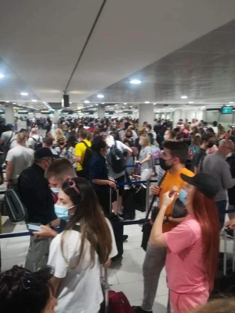 ΚΕΒΕ: Να γίνεται διαχωρισμός εμβολιασθέντων και μη στα αεροδρόμια (ΒΙΝΤΕΟ)