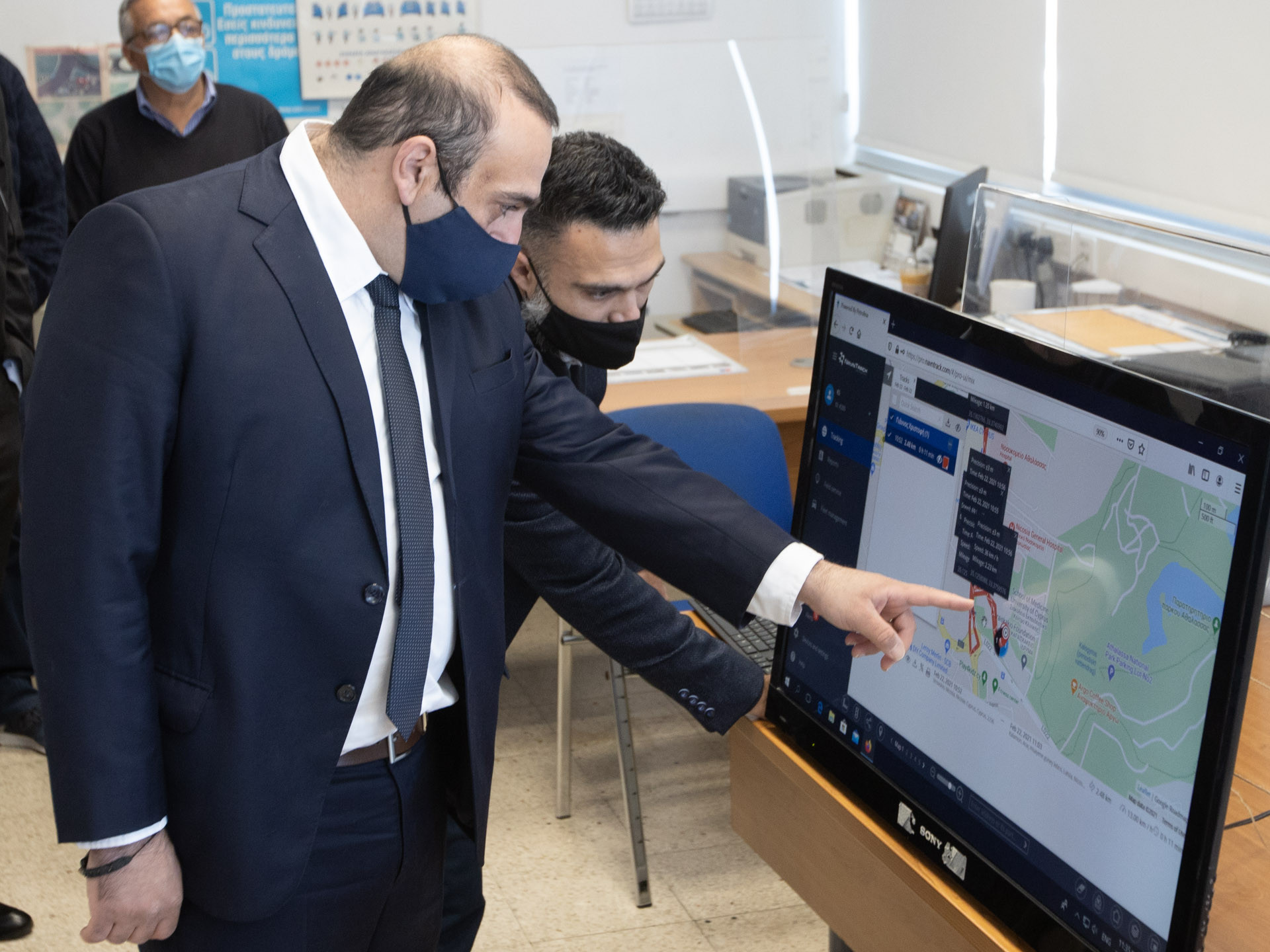 ΦΩΤΟ: Αποκαθίσταται η αεροπορική σύνδεση με τη Ρωσία, λέει ο Καρούσος