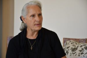 Η μητέρα του Εθνοφρουρού Θανάση Νικολάου προχωρά σε νέες καταγγελίες (BINTEO)