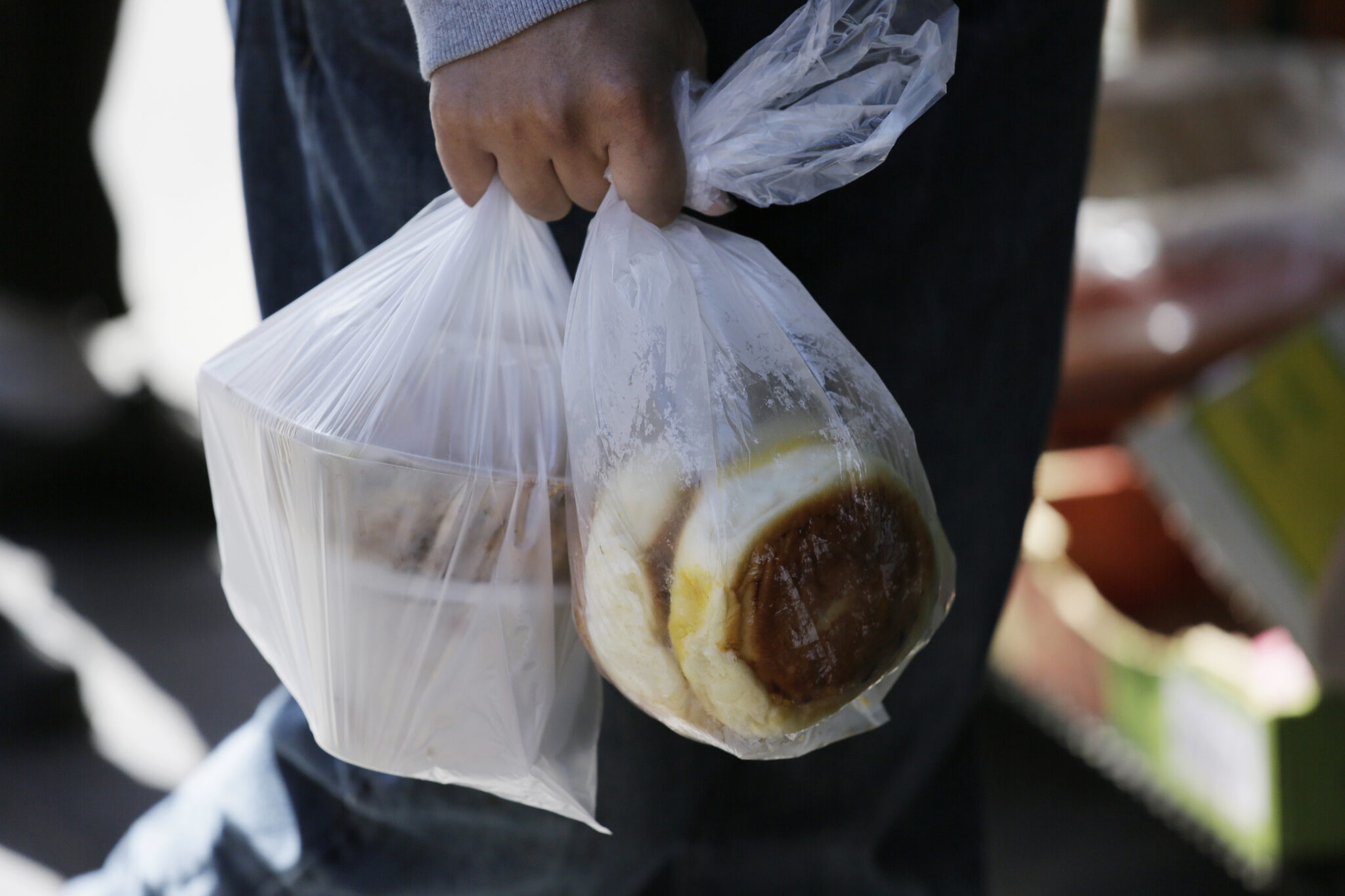 Αύξηση στις τιμές προϊόντων φέρνει η απαγόρευση των πλαστικών μιας χρήσης