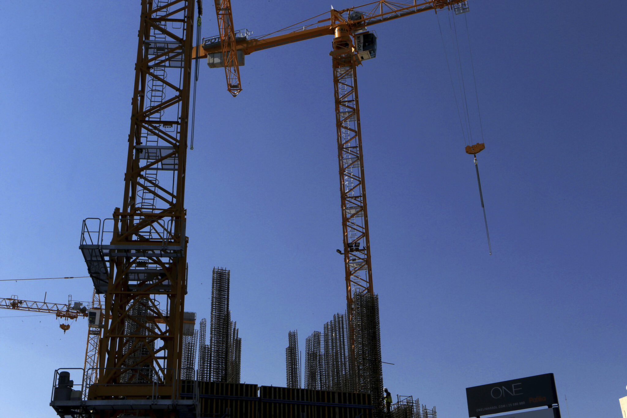 Εκτοξεύεται το κόστος ανέγερσης κατοικιών και κτιρίων (ΒΙΝΤΕΟ)