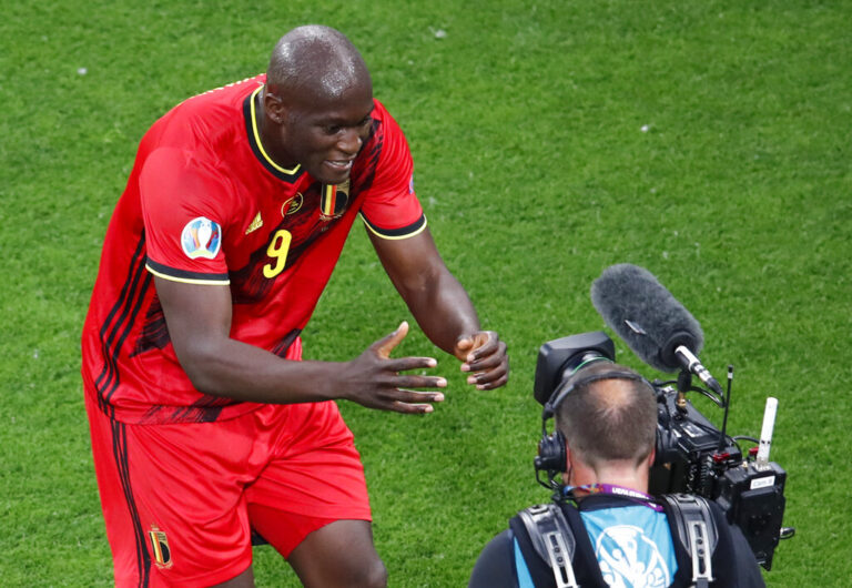 Ο Λουκάκου αφιέρωσε το γκολ του στον Έρικσεν (ΒΙΝΤΕΟ)