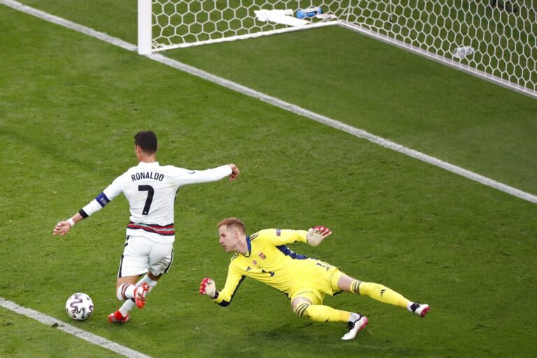 Μύθος: Πρώτος σκόρερ στην ιστορία των Euro και με τη… βούλα ο Ρονάλντο