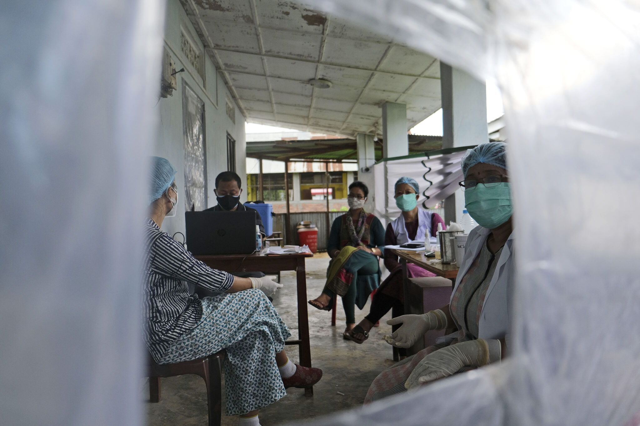 «Έσπασε» το φράγμα των 30 εκατομμυρίων κρουσμάτων στην Ινδία