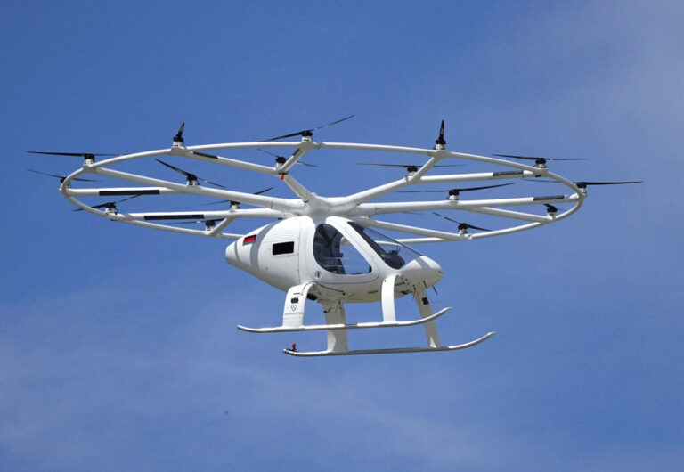 Θέμα χρόνου για τους Γάλλους η διακίνηση στο Παρίσι με… ιπτάμενο ταξί (ΒΙΝΤΕΟ)