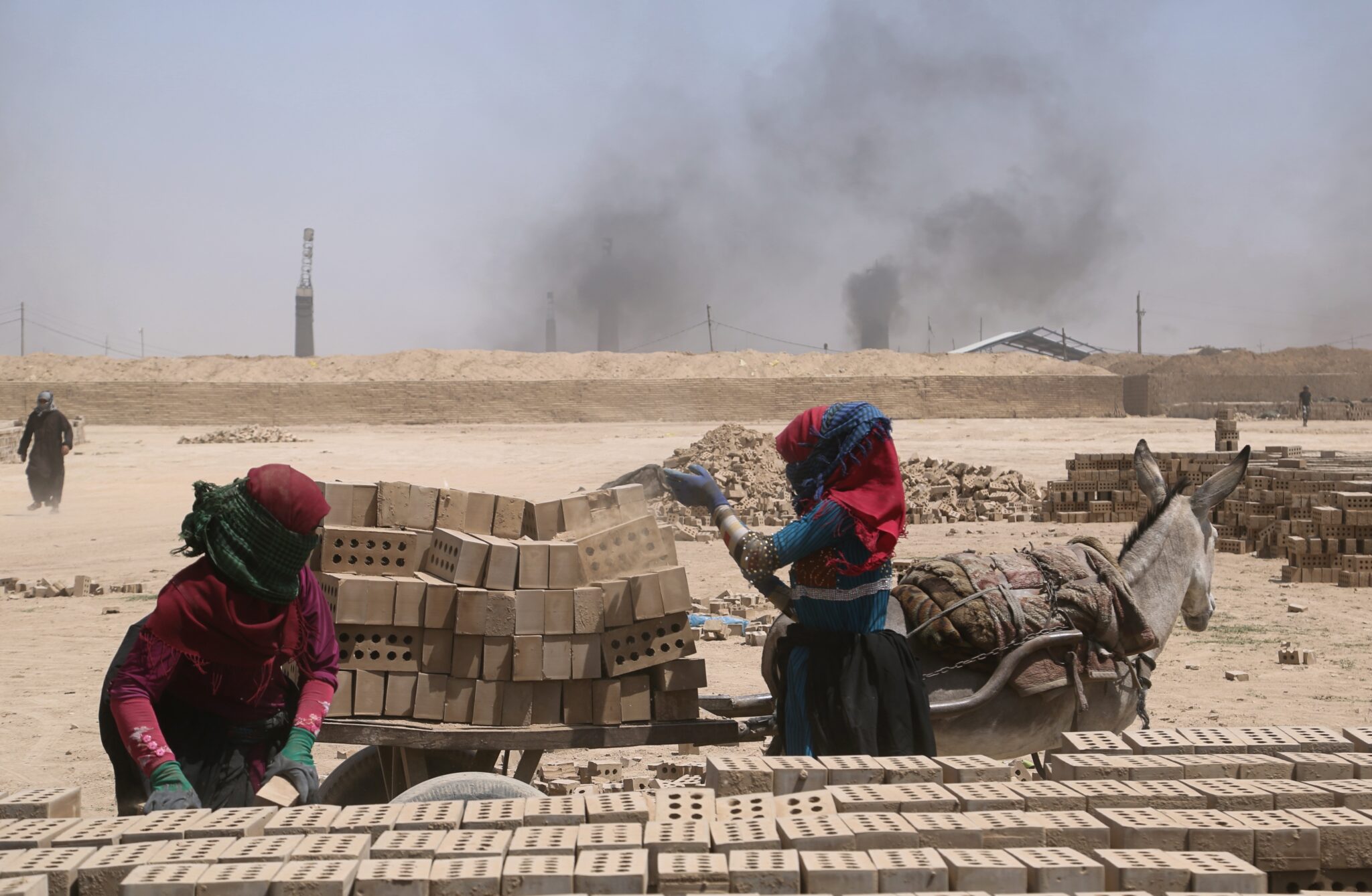 Tουλάχιστον πέντε νεκροί στα αεροπορικά πλήγματα των ΗΠΑ σε Ιράκ και Συρία