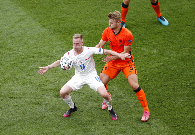 Ντε Λιχτ: «Η αποβολή μου έκανε τη διαφορά»