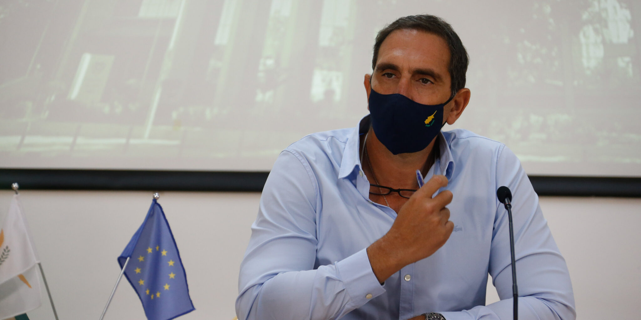 Ιωάννου: Οι μεταλλάξεις χτυπούν περισσότερο τις νεαρές ηλικίες (ΒΙΝΤΕΟ)