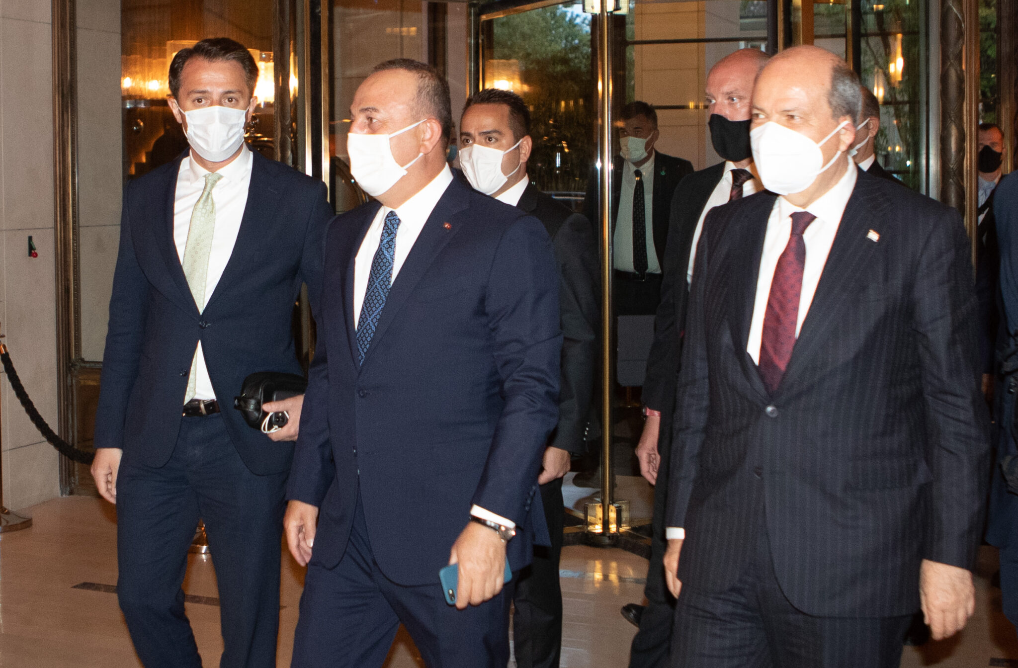 Στα κατεχόμενα ο Τσαβούσογλου, «στρώνει χαλί» για την παράνομη επίσκεψη Ερντογάν