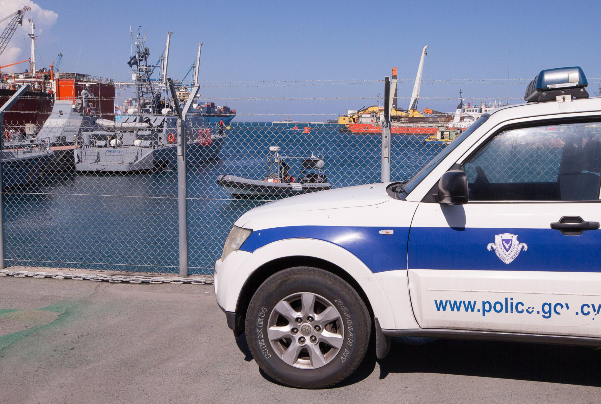 Βρήκε το πτώμα στη θάλασσα ενώ έπλεε με βάρκα για να επιθεωρήσει έργα στη Μαρίνα