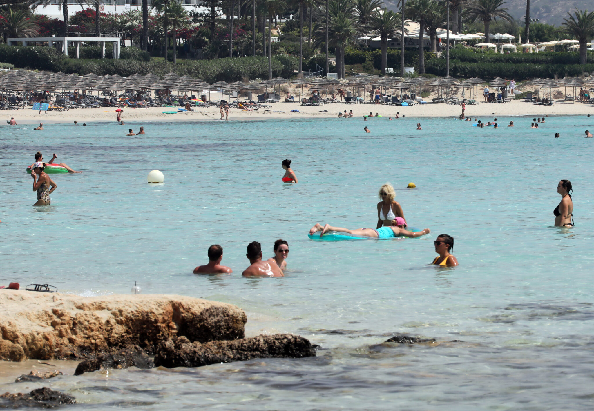 Δροσερός… ο Κατακλυσμός για όσους θα εκδράμουν σε θάλασσες και βουνά (ΒΙΝΤΕΟ)