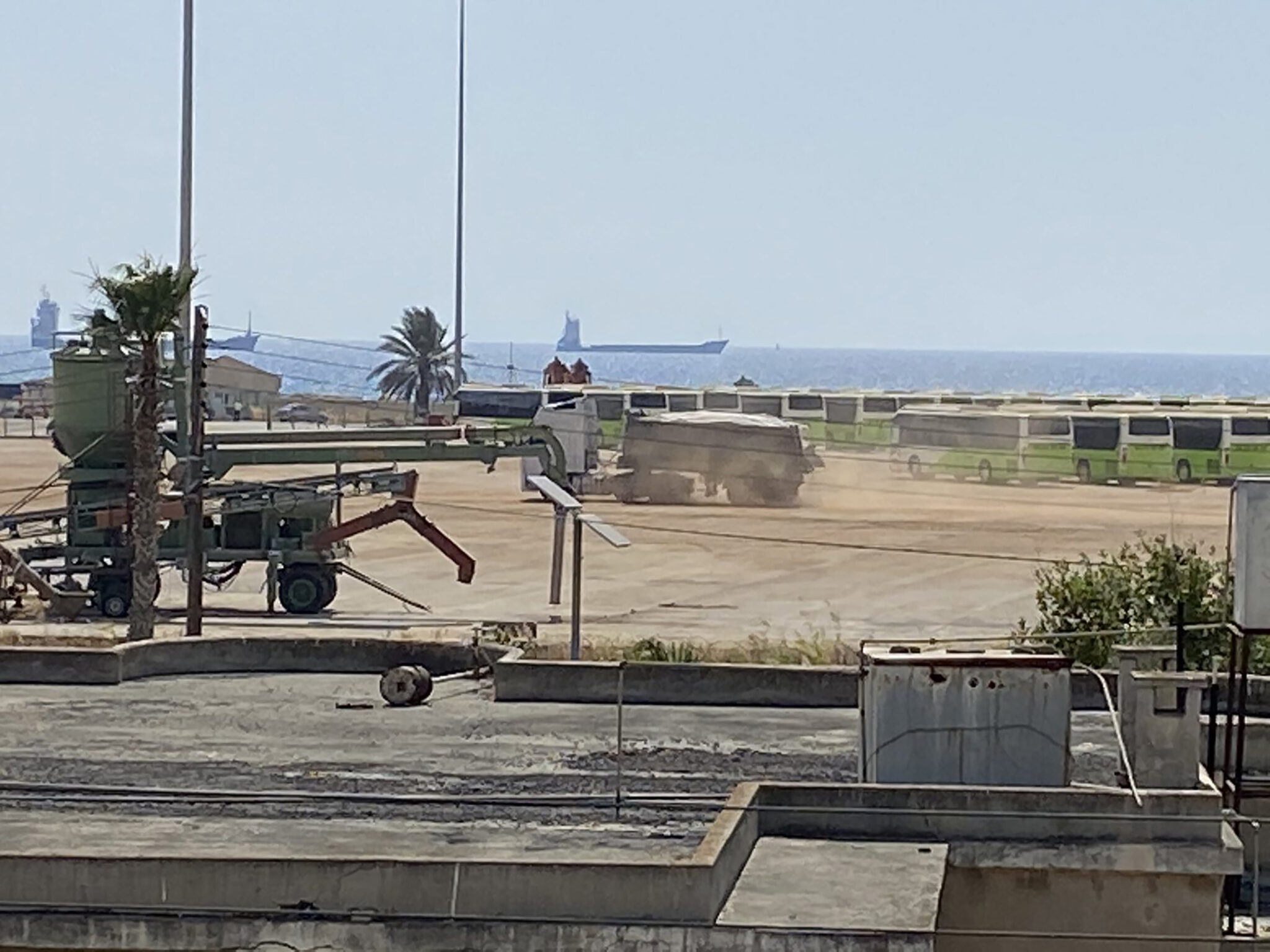 Ακίνδυνη για την υγεία η κόκκινη σκόνη που "πνίγει" το λιμάνι Λάρνακας (ΒΙΝΤΕΟ)