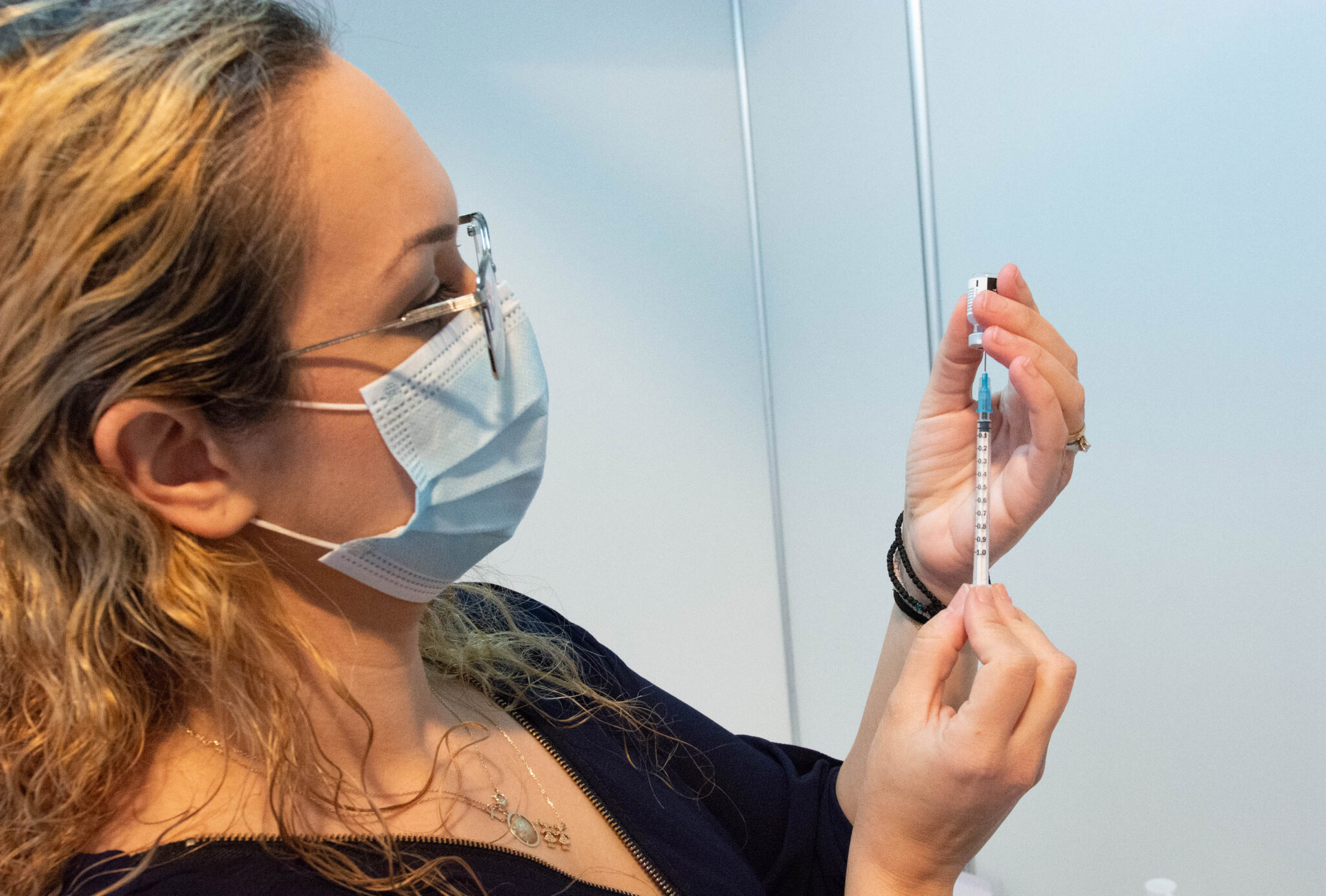 ΕΜΑ: Η πρόσβαση στα εμβόλια πρέπει να εξασφαλιστεί για "όλο τον κόσμο"