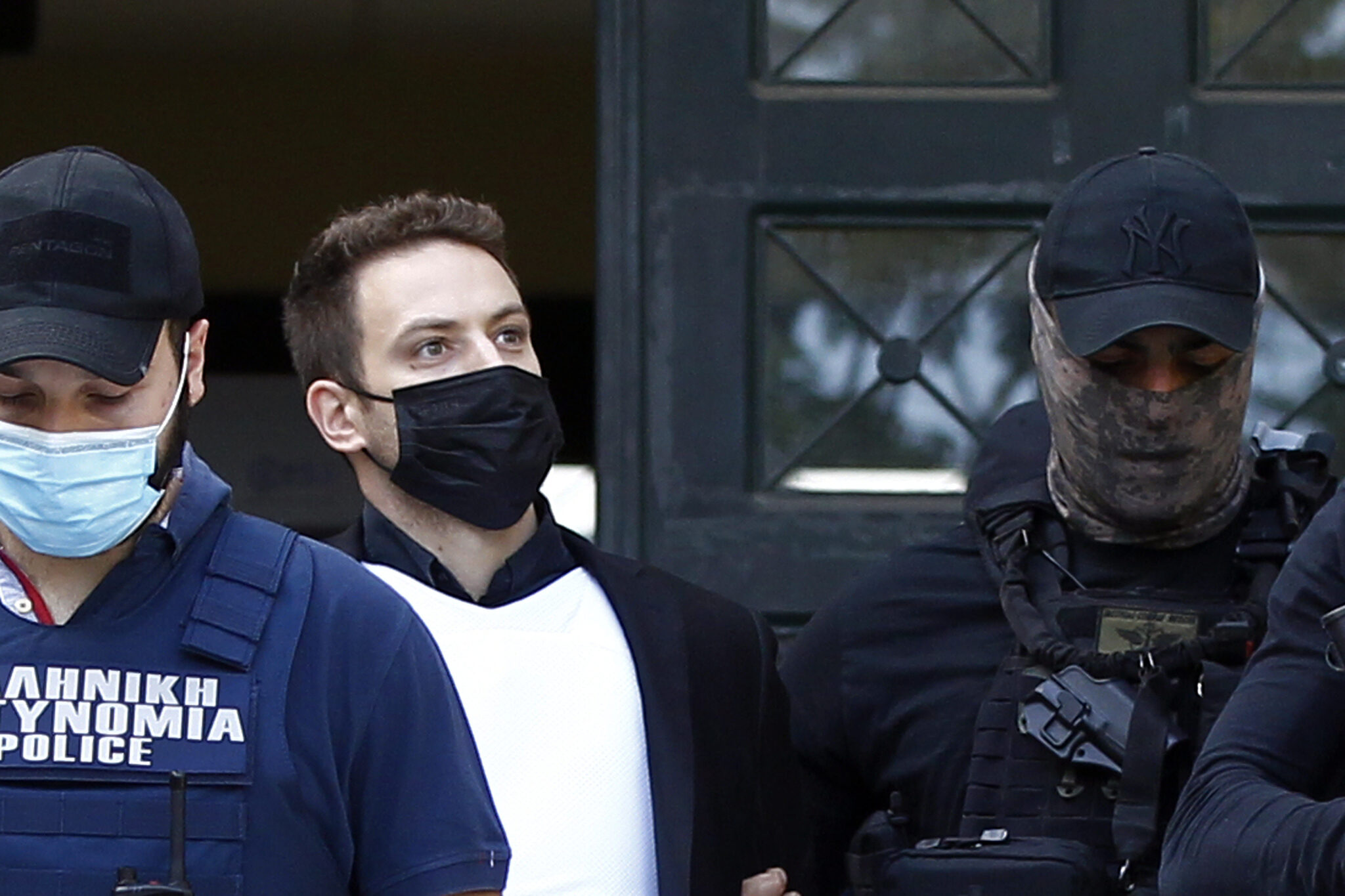 "Εγώ πλήρωσα για την κηδεία της Κάρολαιν" λέει από τον Κορυδαλλό ο συζυγοκτόνος