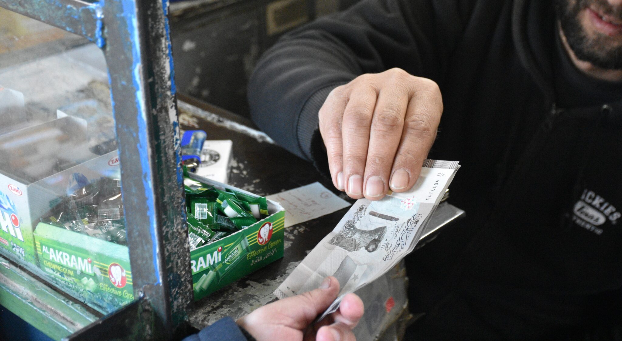 Δεκαεπτάχρονος πήγε δύο φορές στο ίδιο περίπτερο και πλήρωσε με πλαστά €20