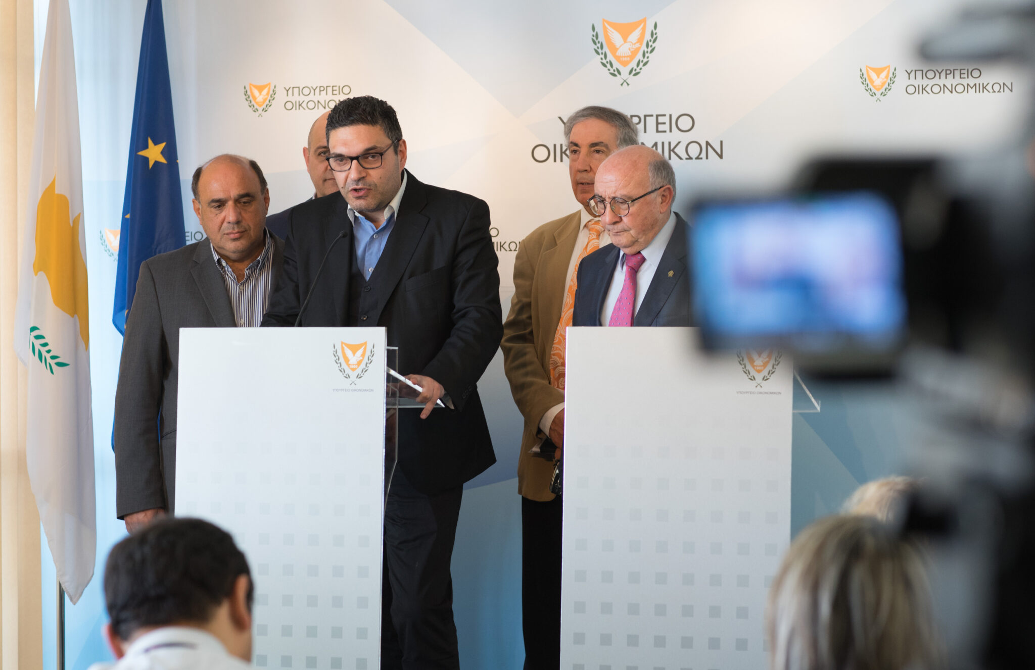 ΥΠΟΙΚ: Να αφήσουμε πίσω την τοξικότητα και να προωθήσουμε μεταρρυθμίσεις