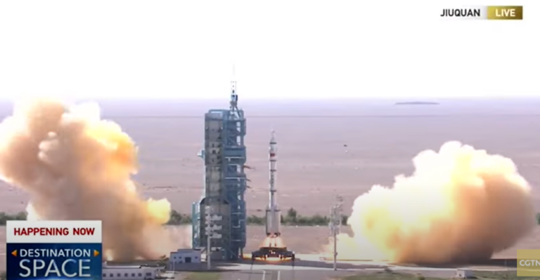 Απογειώθηκε το διαστημόπλοιο Shenzhou-12 προς διαστημικό της σταθμό της Κίνας