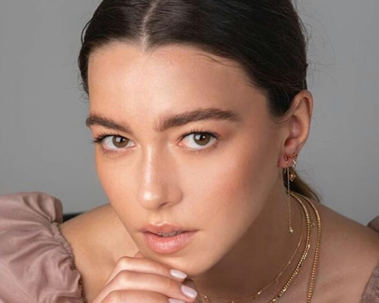 Nεότατη και πανέμορφη η μητέρα της Εβελίνας Σκίτσκο! Μας την δείχνει περήφανα