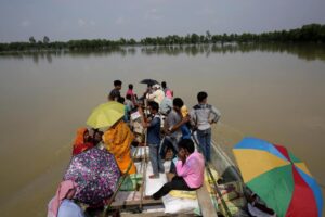 Οκτώ παιδιά έχασαν τη ζωή τους εξαιτίας καταρρακτωδών βροχών στην Ινδία
