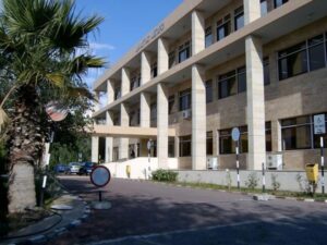 Εξετάζει τα περί ανικανότητας του Μητροπολίτη τέως Κιτίου το Κακουργιοδικείο