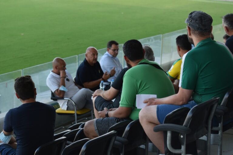 Η πρώτη ανοικτή συγκέντρωση μεταξύ κόσμου και διοίκησης της ΑΕΚ