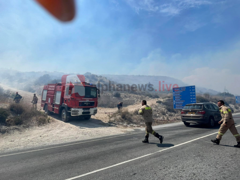 Κλειστή η έξοδος προς Παρεκκλησιά στο highway λόγω της πυρκαγιάς