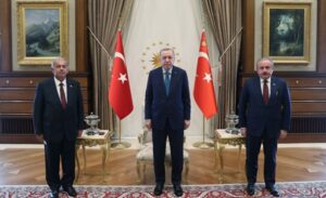 Συναντήθηκε με Ερντογάν ο Σεράνογλου: "Δεν διαπραγματευόμαστε για ΔΔΟ"