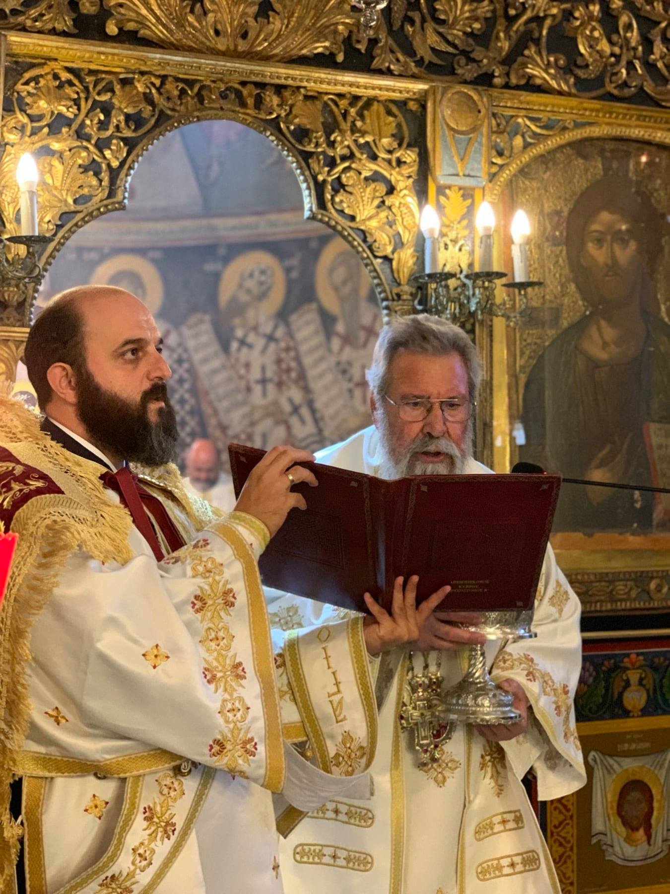 Εμβολιαστείτε λέει ο Αρχιεπίσκοπος: Ακούστε την Εκκλησία που αγαπά όλο τον κόσμο