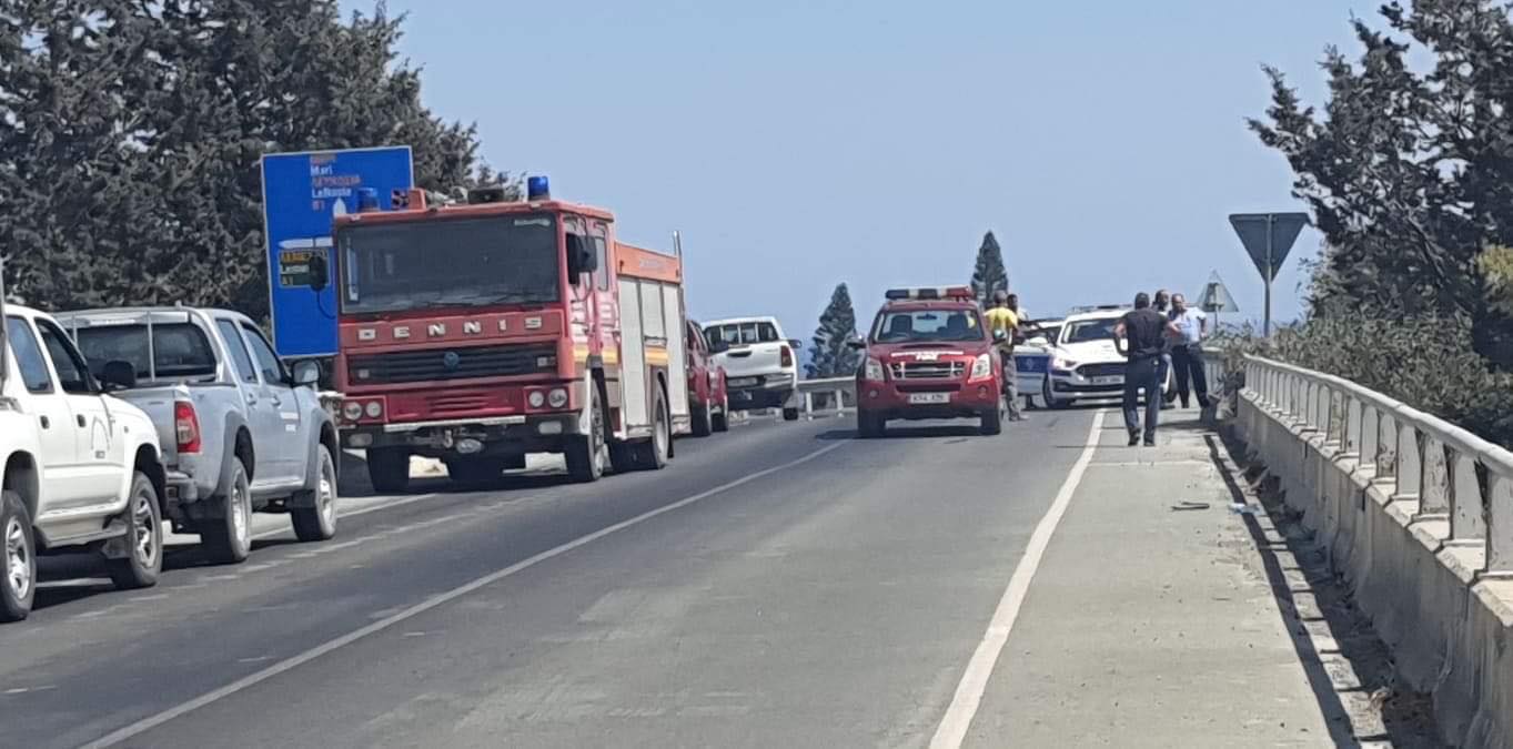 ΒΙΝΤΕΟ: Εκκενώθηκαν κατοικίες στην Ακτή Κυβερνήτη, σε επιφυλακή ΟΥΚ-ναυαγοσώστες