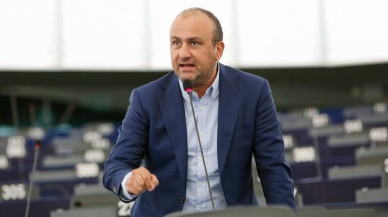 Παπαδάκης σε Κομισιόν: Τι θα κάνετε για τις νέες εξαγγελίες Ερντογάν;