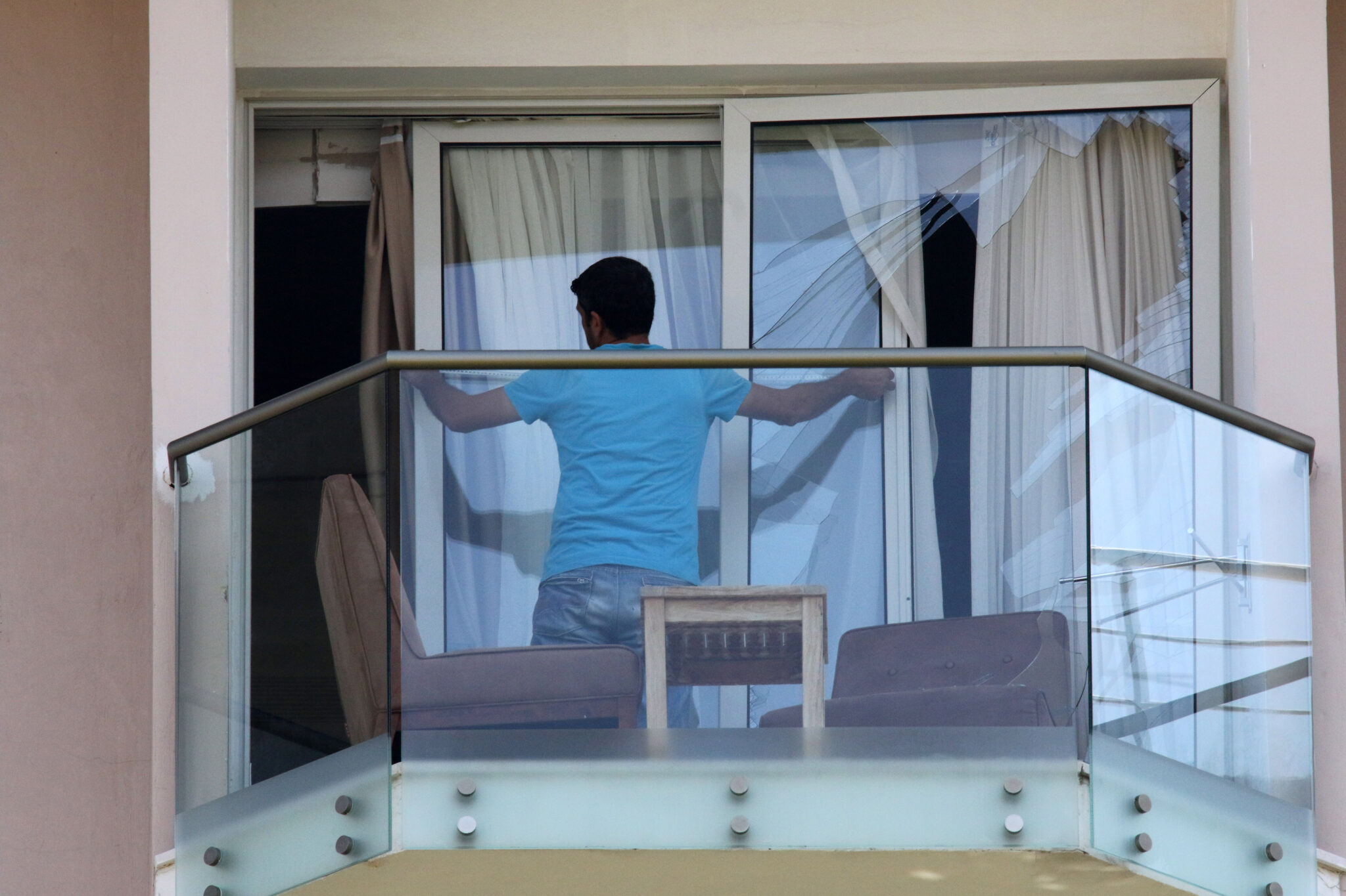 Έκρηξη βόμβας σε οικία "σήκωσε στο πόδι" τους κατοίκους της Καλλιθέας