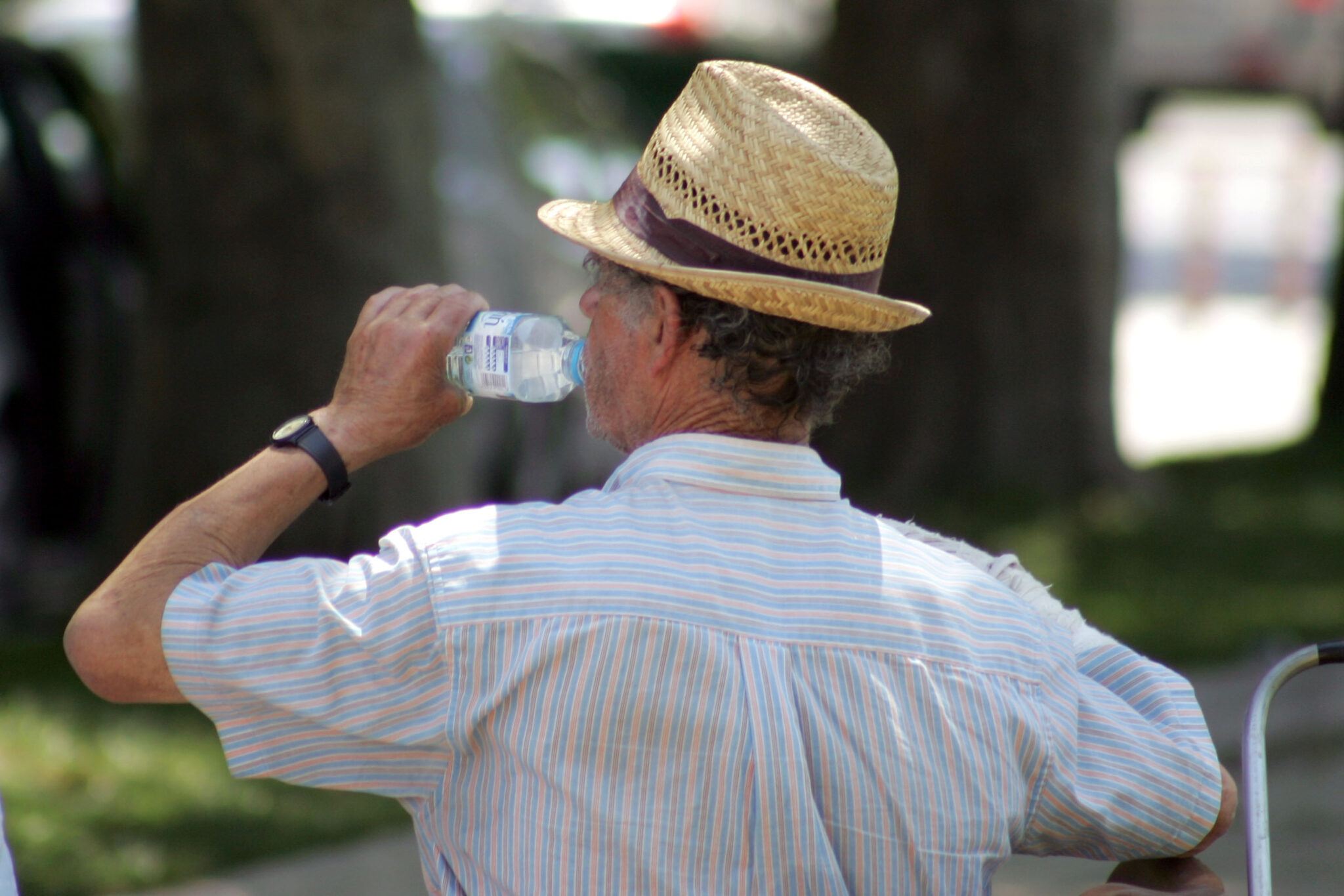 Επιστρέφει και μένει ο καύσωνας μέχρι το τέλος του μήνα (ΒΙΝΤΕΟ)