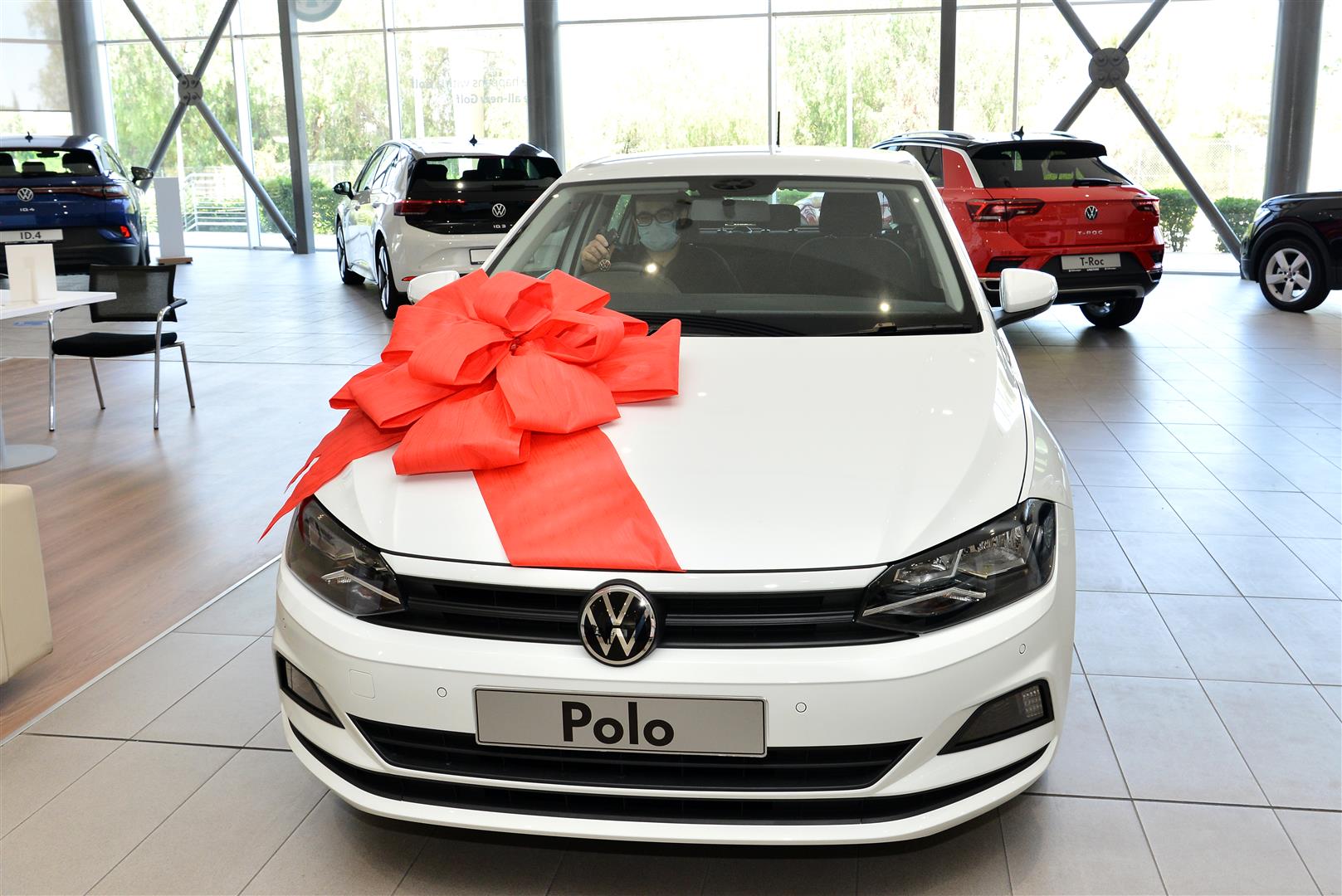 Παραδίδουν τα κλειδιά του VW Polo στον μεγάλο νικητή