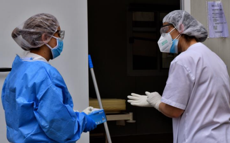 Στα ύψη τα κρούσματα στην Ελλάδα: Ξεπέρασαν τις 3,5 χιλιάδες, εννιά νέοι θάνατοι