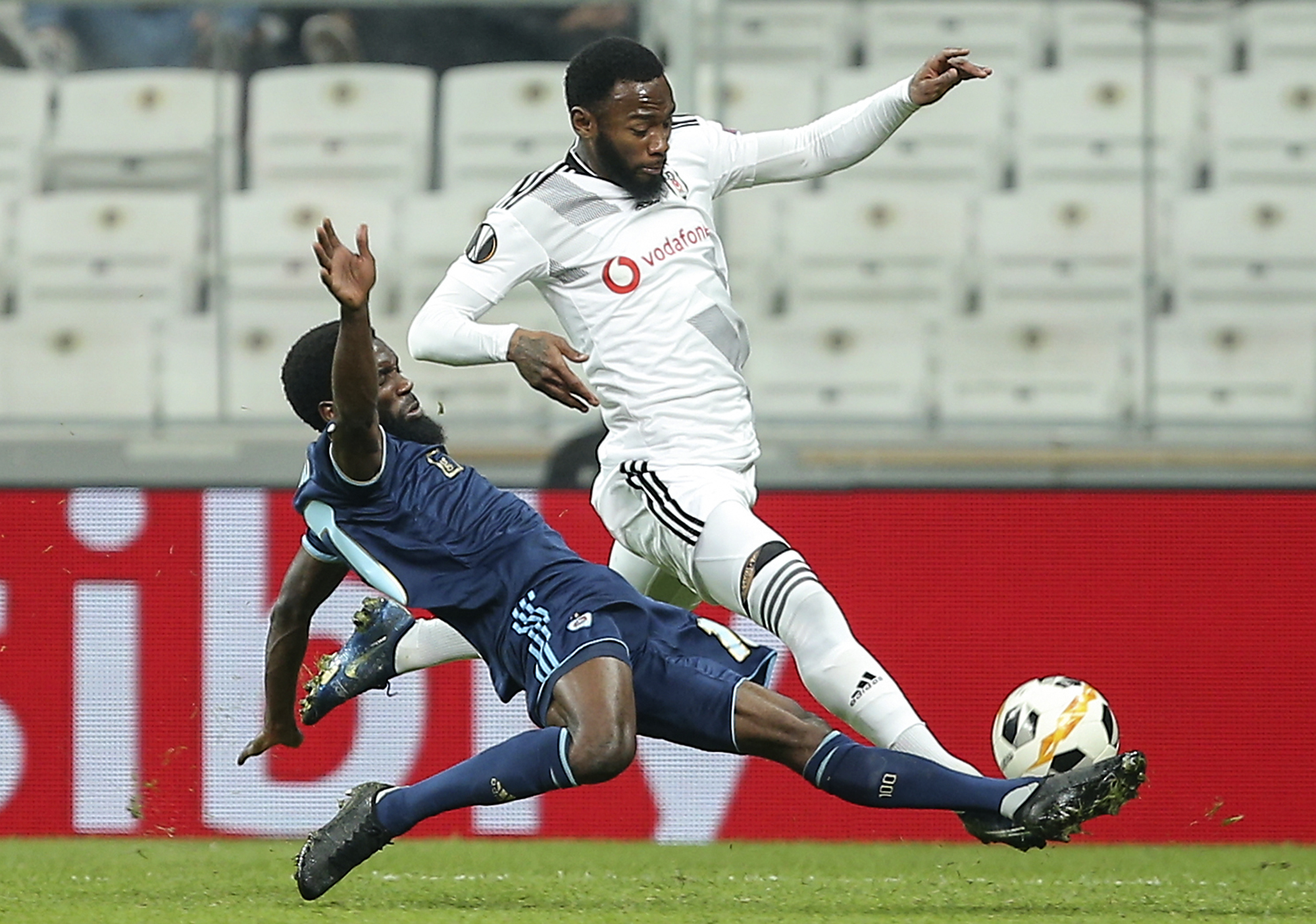 Το παλεύει για Ενκουντού ο Ολυμπιακός