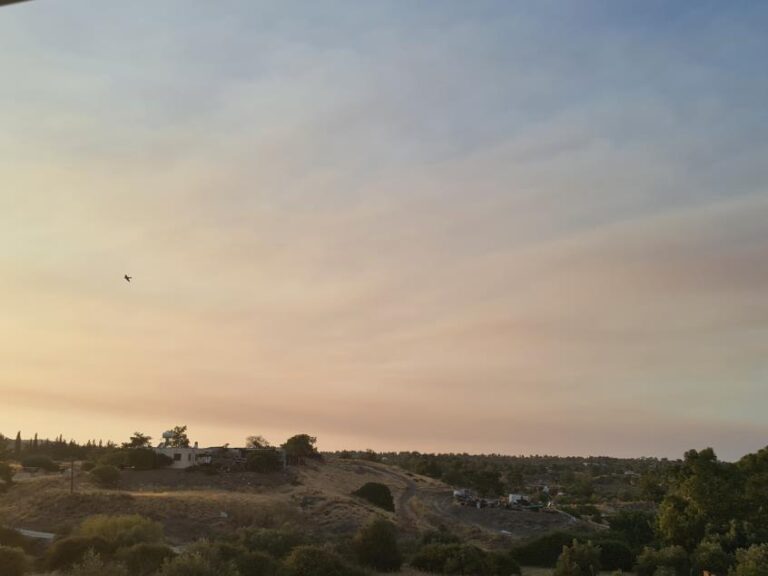 Μεγάλη πυρκαγιά στην Τουρκία, έφτασαν μέχρι την Κύπρο οι καπνοί (ΦΩΤΟ)