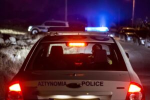 Καταζητούνταν για διαρρήξεις, τον βρήκαν «φορτωμένο» ναρκωτικά και κλοπιμαία