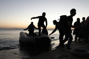 Τραγωδία στα ανοιχτά της Λιβύης: 57 νεκροί σε ναυάγιο πλοιαρίου