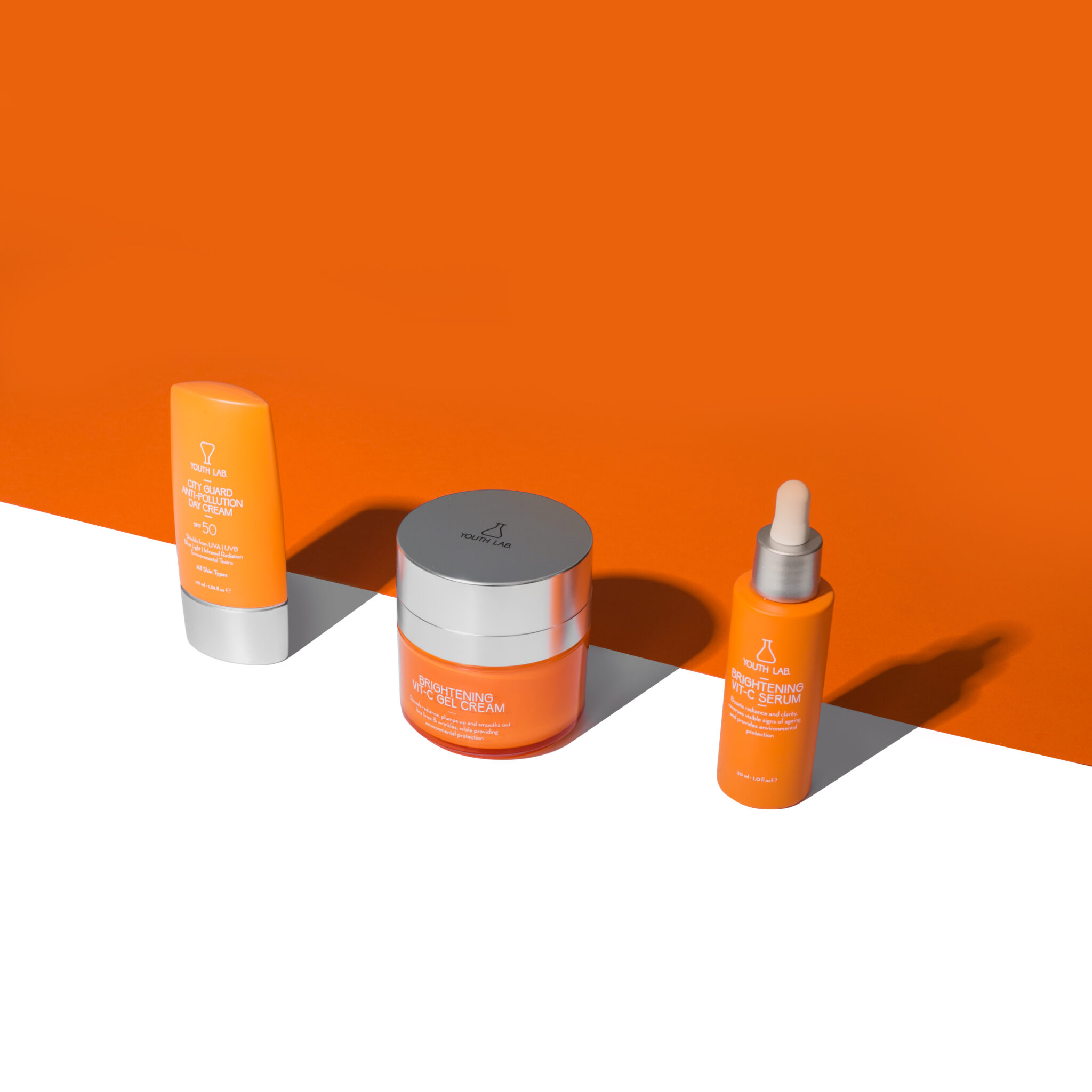 ΝΕΑ ΣΕΙΡΑ BRIGHTENING VITAMIN C