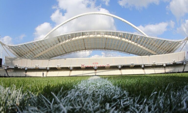 Μόνο εμβολιασμένοι και με μάσκα στα γήπεδα (και) στην Ελλάδα