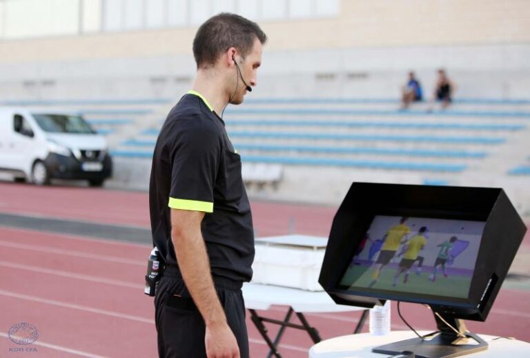 Πρακτική εκπαίδευση των διαιτητών μας για χρήση του VAR