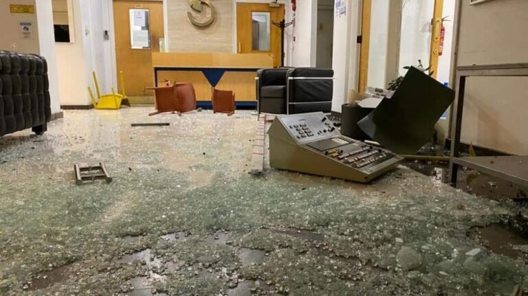 Εξακολουθούν να καταζητούνται δύο άτομα για τα επεισόδια στο συγκρότημα "ΔΙΑΣ"