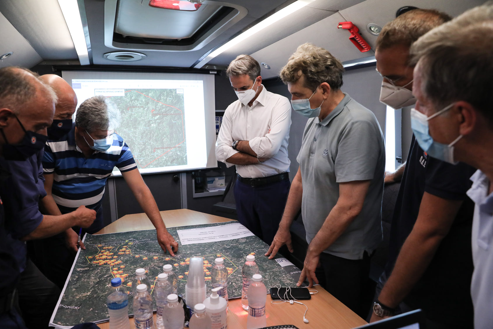 Μητσοτάκης: Αύριο περιμένουμε ακόμη πιο δύσκολη μέρα (ΦΩΤΟ)