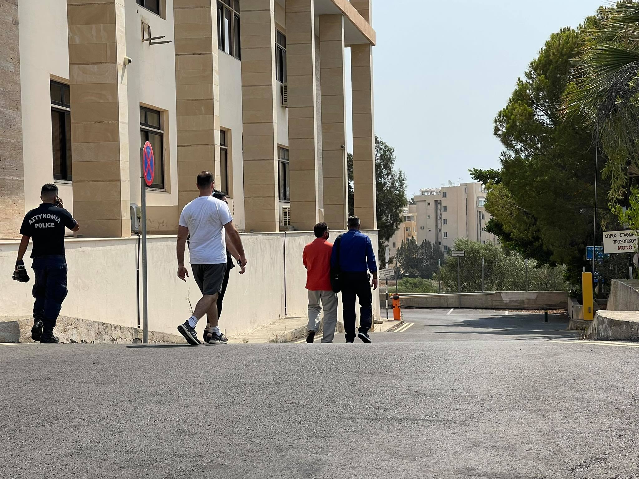 "Ξεσκονίζουν" τη λίστα 102 ασθενών του 53χρονου καρδιολόγου