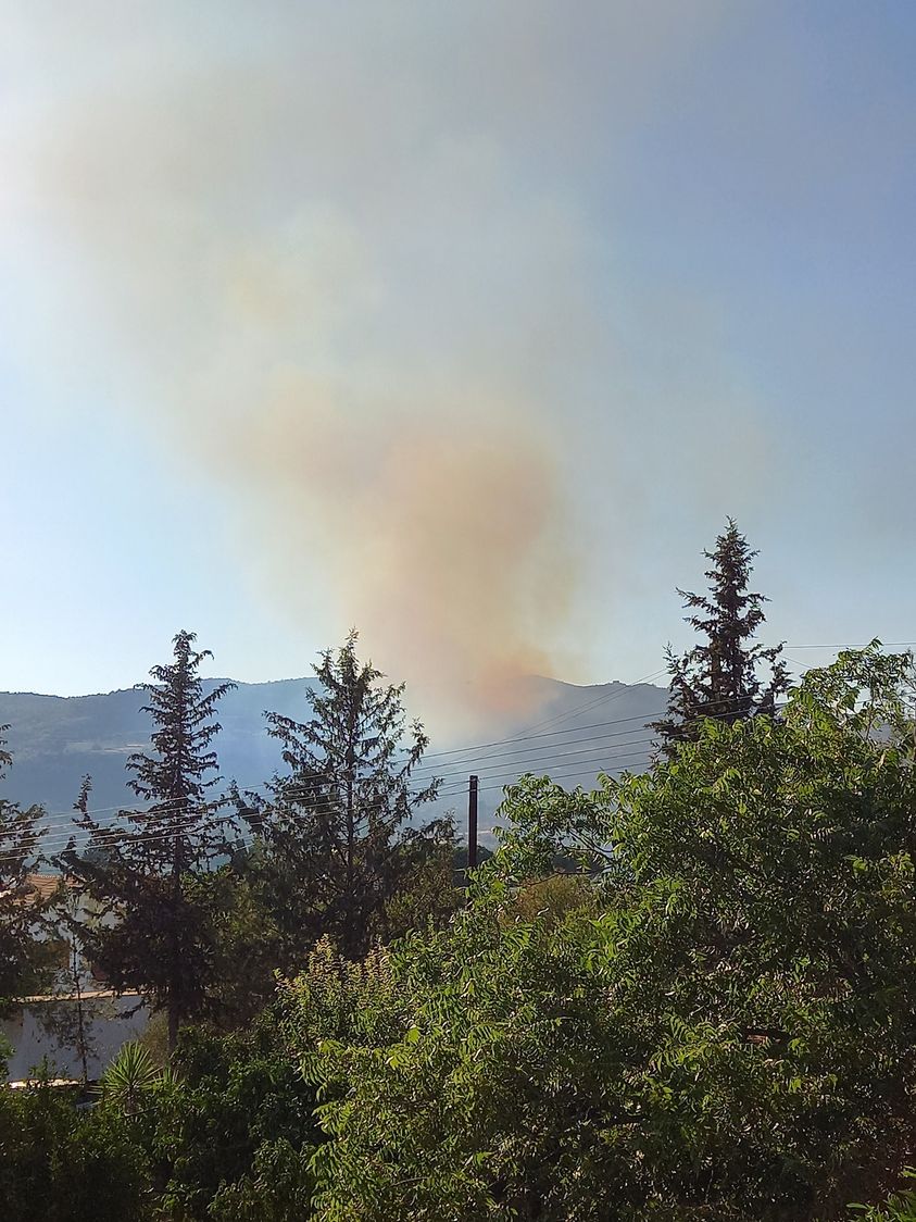 Συναγερμός στην Πυροσβεστική λόγω πυρκαγιάς σε χωριό της επαρχίας Λεμεσού (ΦΩΤΟ)
