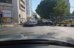 Τροχαίο στην "καρδιά" της Λευκωσίας, οδηγός εγκλωβίστηκε στο όχημα του